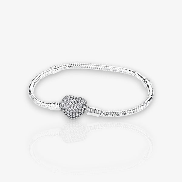 Snake mesh bracelet with sparkling heart clasp