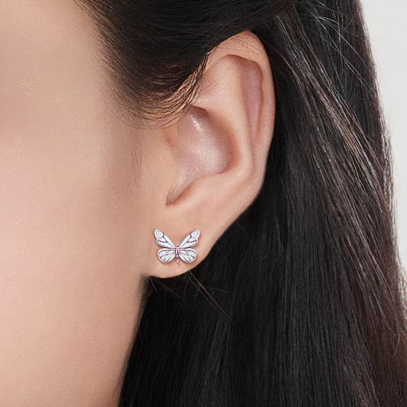 Fashion Personality Butterfly Stud Earrings - jewel nook